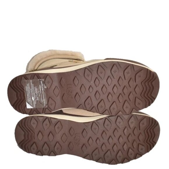 MWT $280 UGG Women's Adirondack III Boot WATERPROOF LEATHER TAN 9 US (DC10) - Picture 5 of 6
